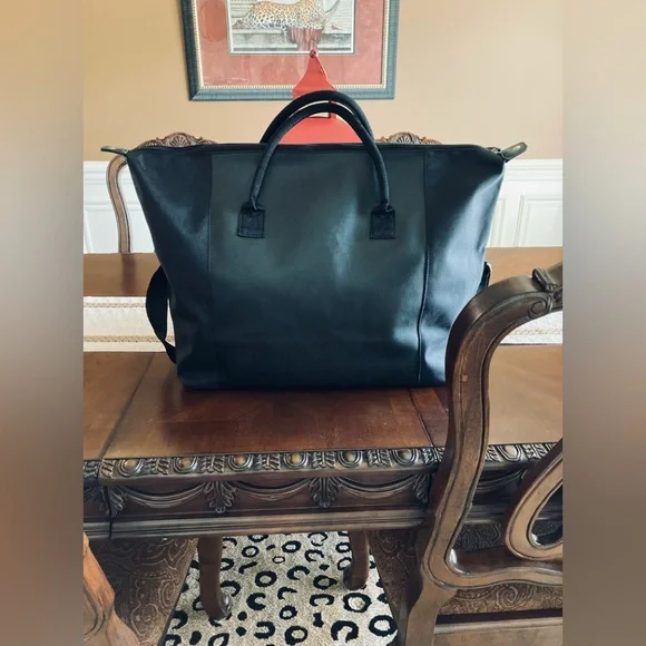 Vince Camuto XL Tote/Travel Weekender NWOT - Picture 5 of 14